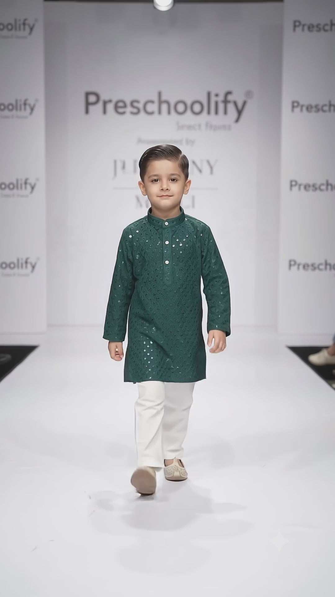 Boys Green Embroidered Cotton Blend Kurta Pyjama Set