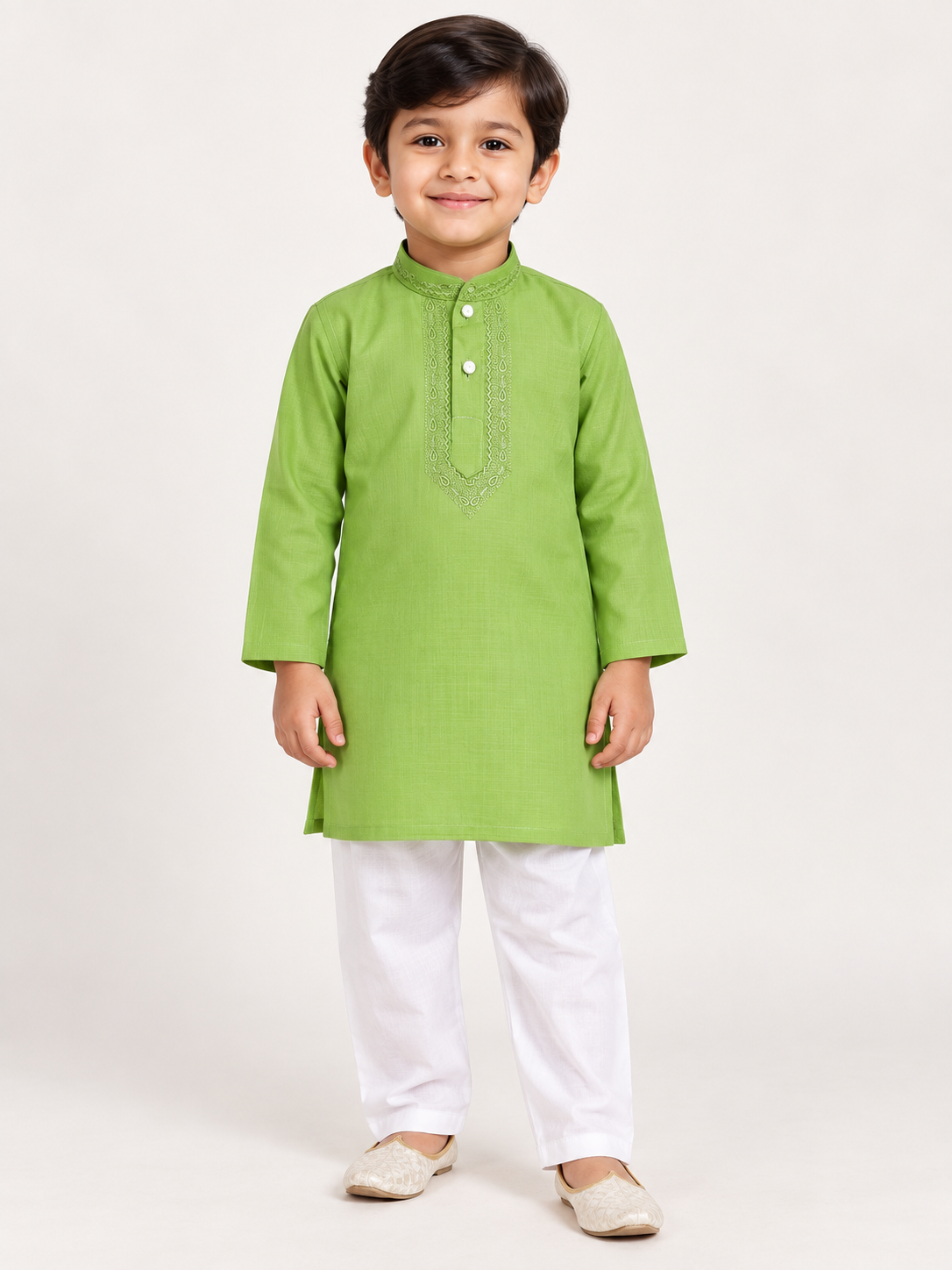 Boys Green Solid Cotton Blend Kurta Pyjama Set